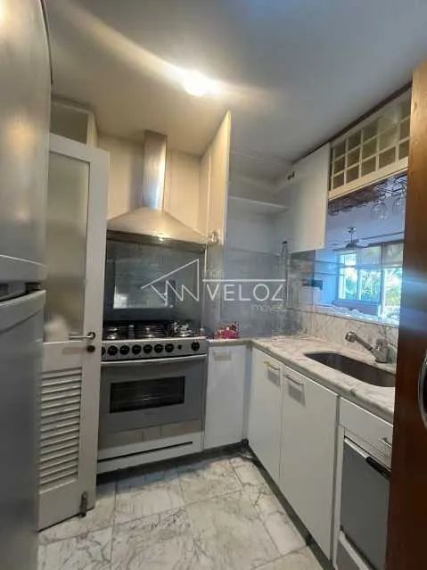 Apartamento - Padrão / Residencial / Lagoa