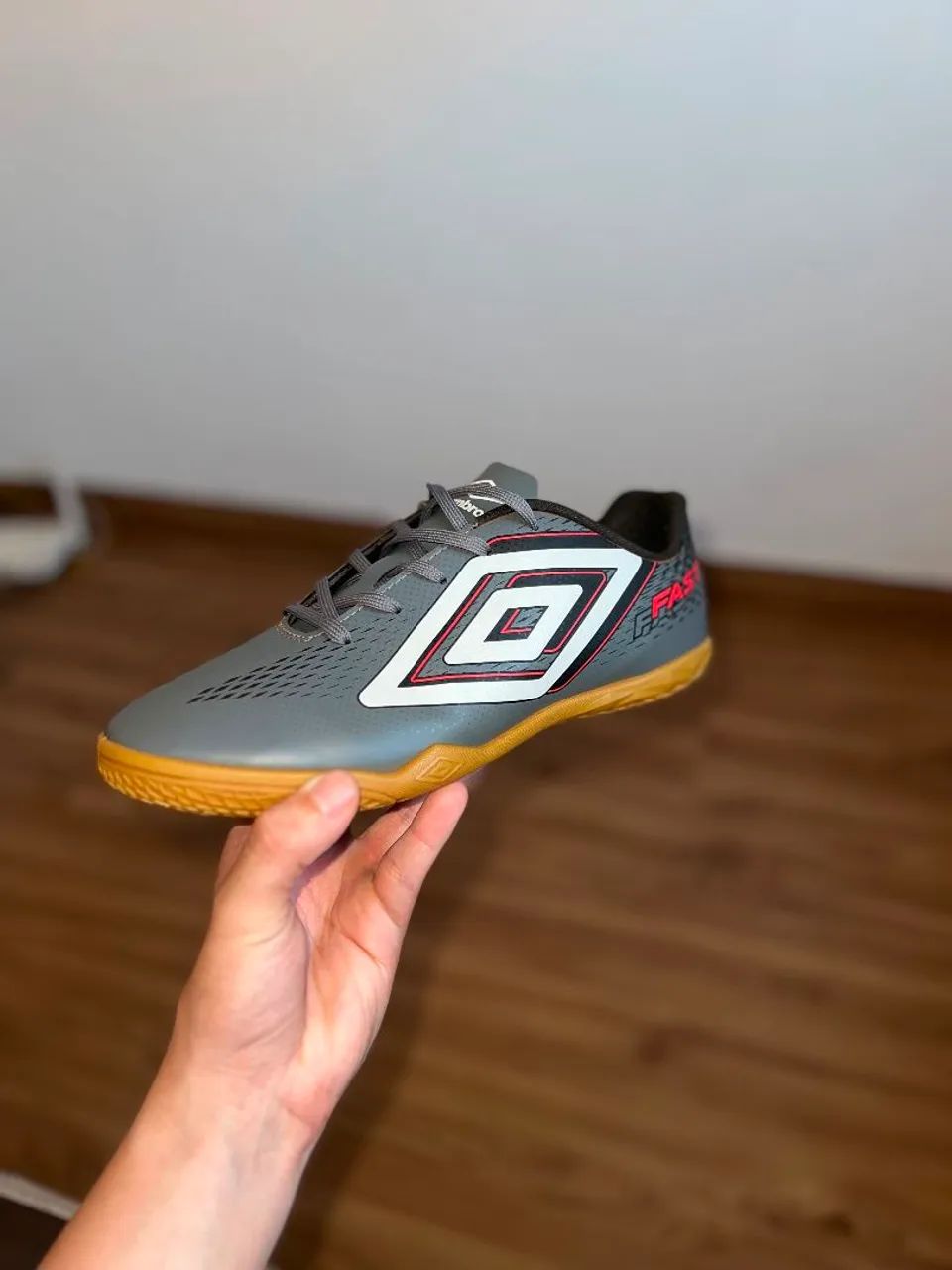 Chuteira umbro