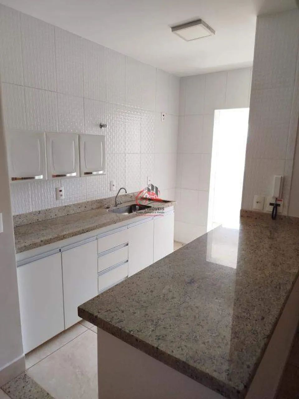 Apartamento no Parque das Américas com 2 Quartos (1 Suíte) - Sacada