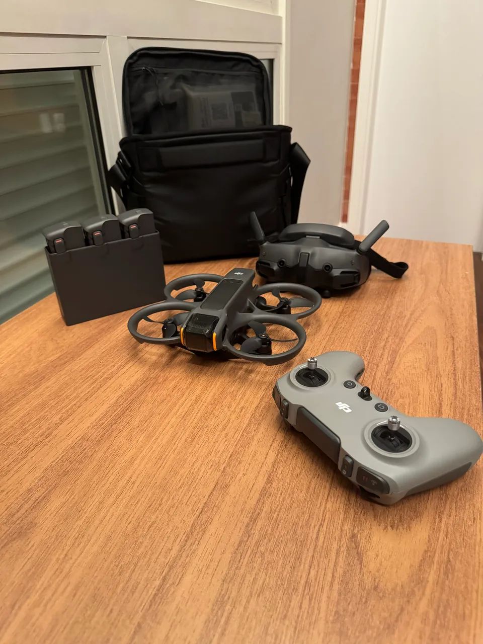 DJI Avata 2 fly more combo + perfeito estado. + Controle profissional para fpv