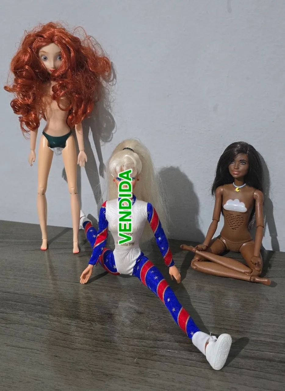 2 bonecas articuladas - Barbie e Disney  - Foto 3