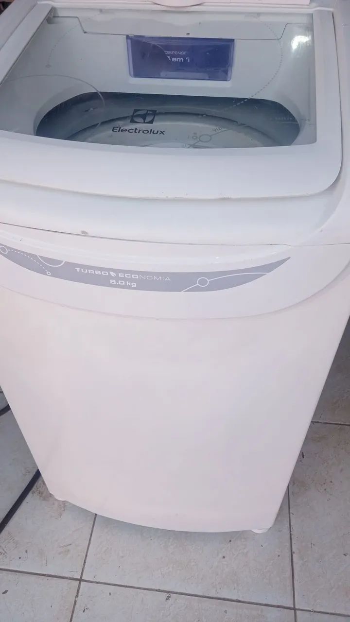 Máquina de lavar funcionando 