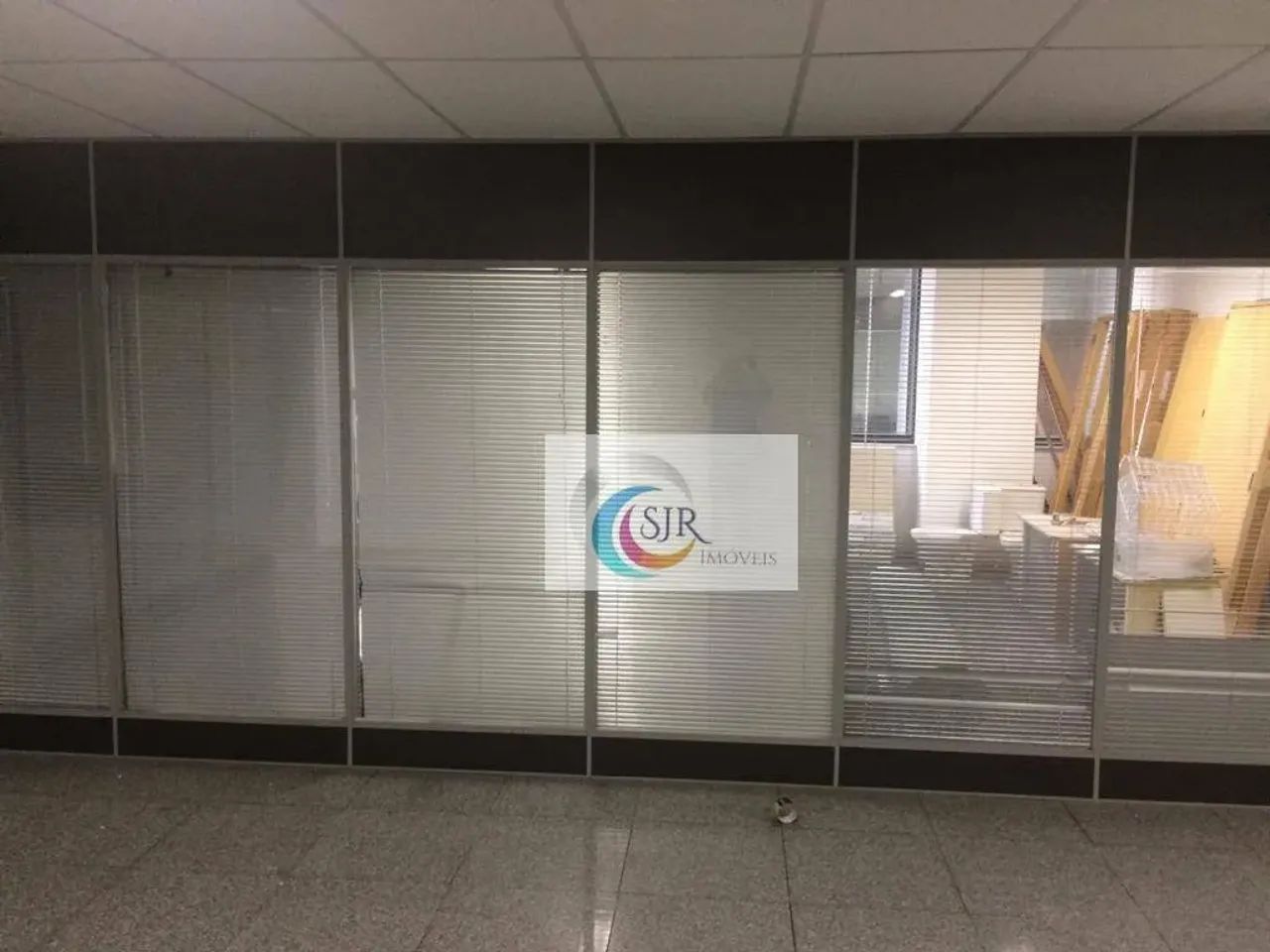Conjunto comercial de 233 m² com 4 vagas - Foto 3