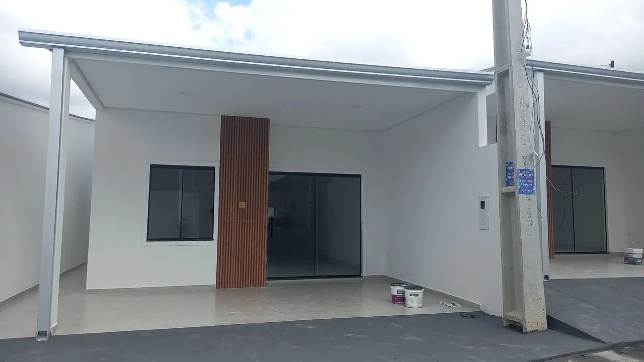 VENDO CASA EM RESIDENCIAL FECHADO | FLORES