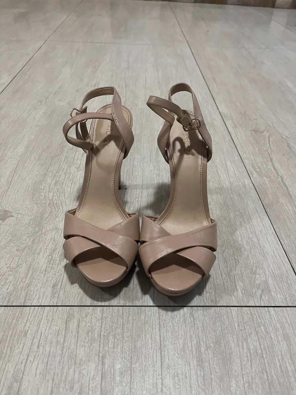 Sandalia Arezzo - Foto 2