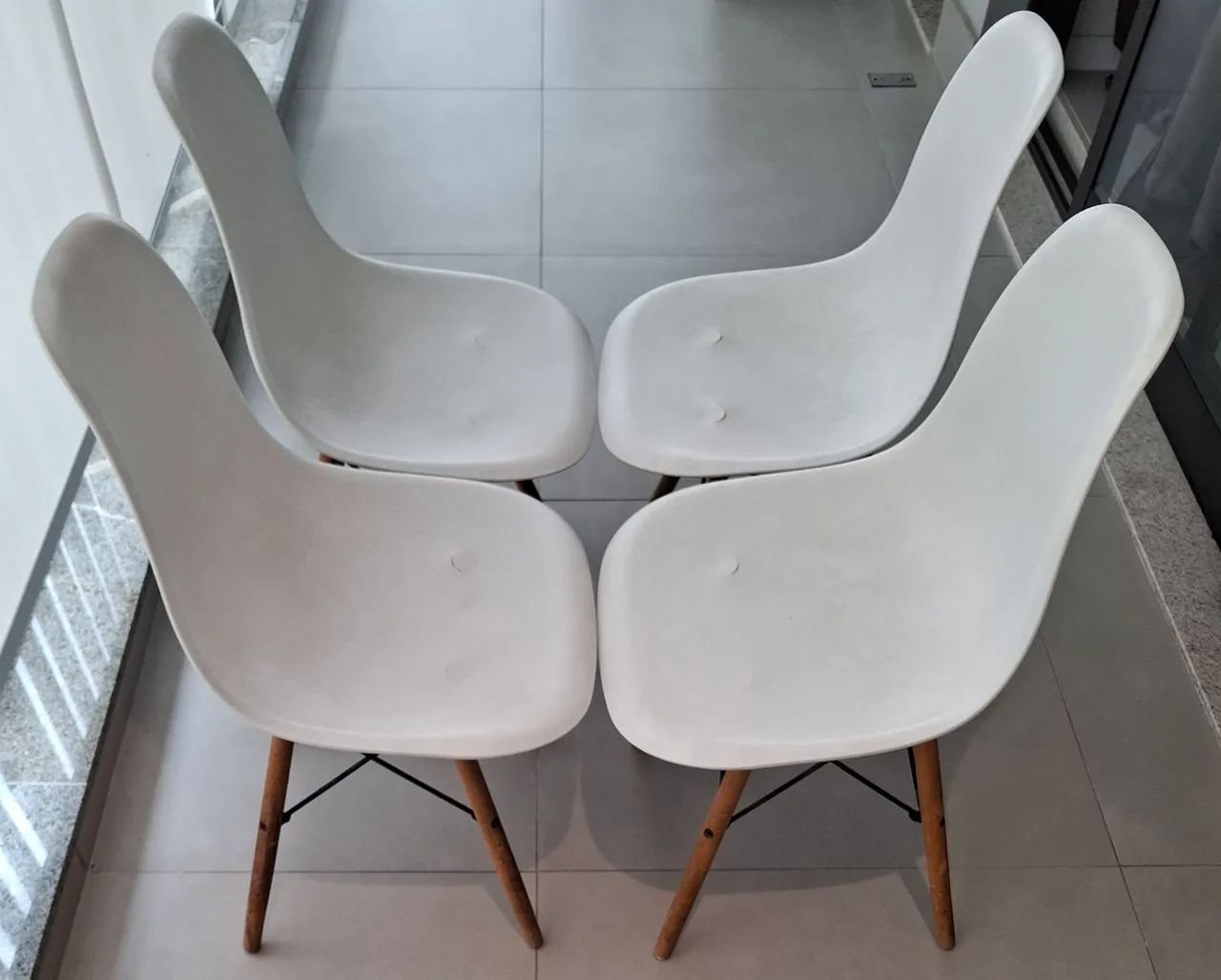 Vendo cadeiras de jantar - Foto 2