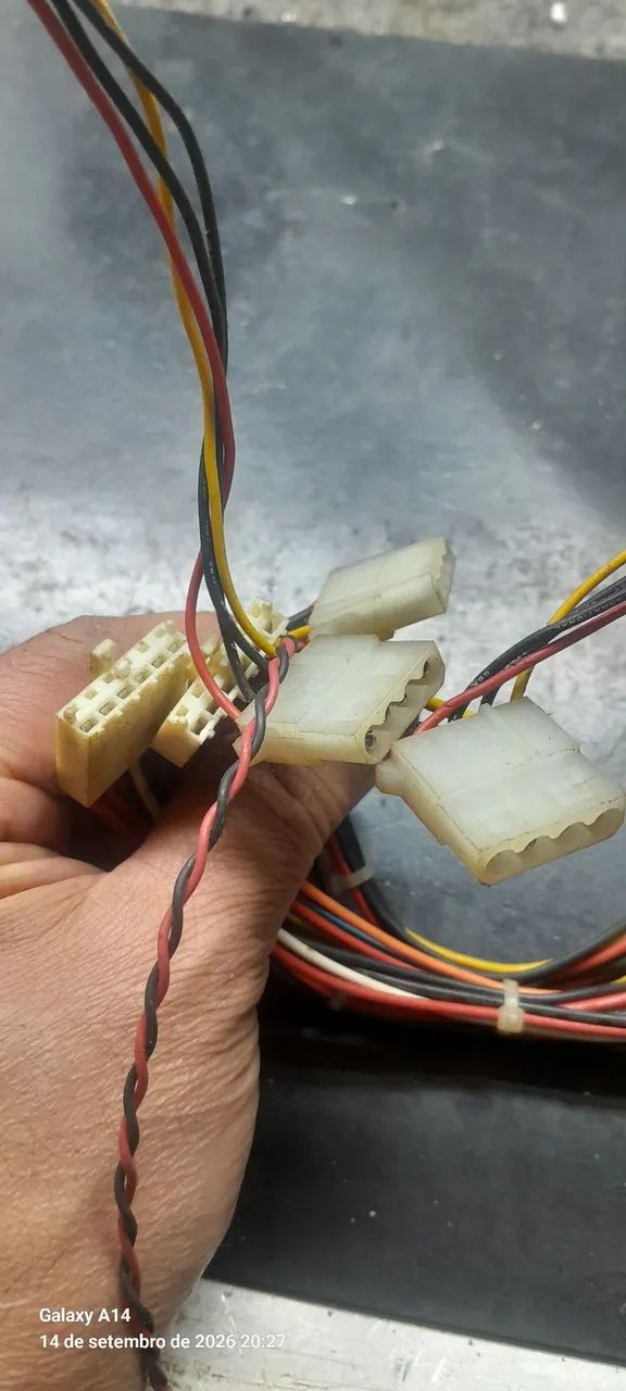 Fonte computador antigo com chave  - Foto 2