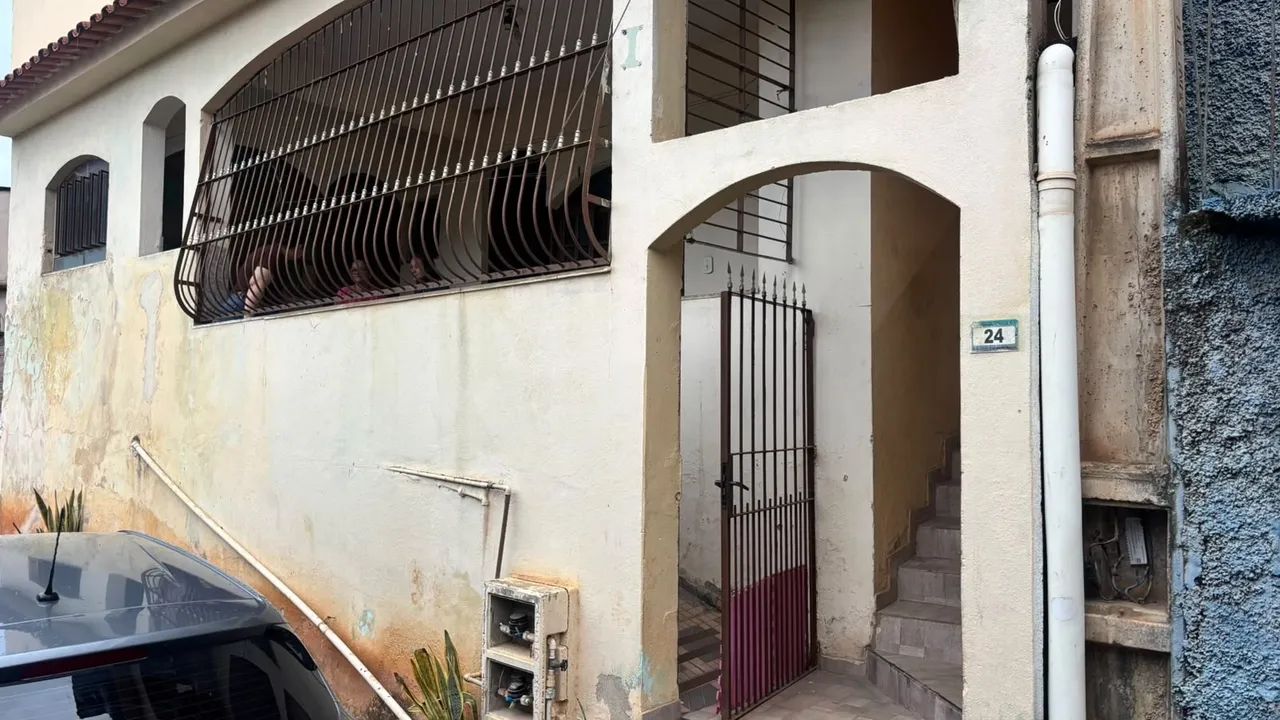 Vendo casa de 3 quartos Alto União! - Foto 2