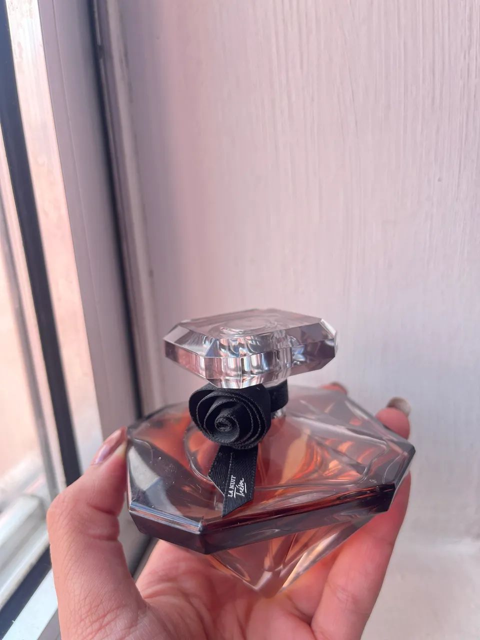 perfume lancôme la nuit trésor - pouco uso e acompanha caixa - Foto 3