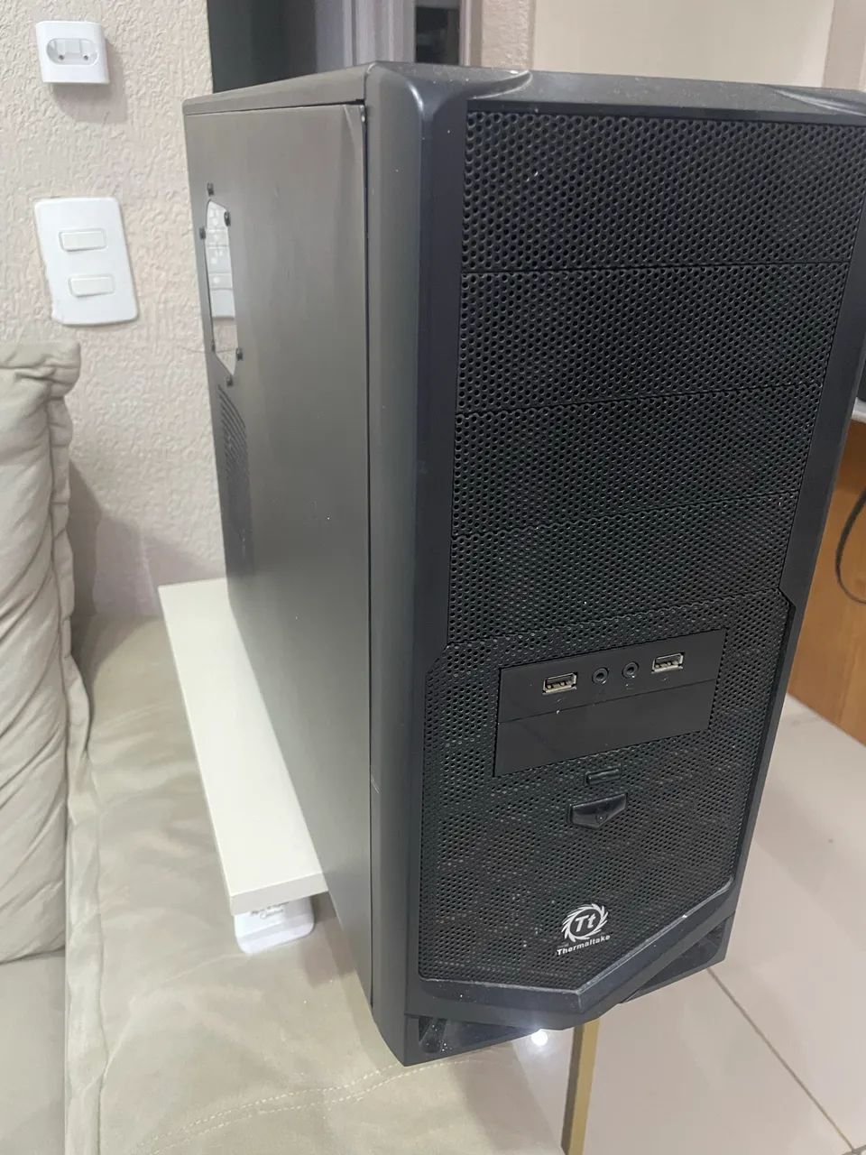 Pc Gamer com cadeira gamer