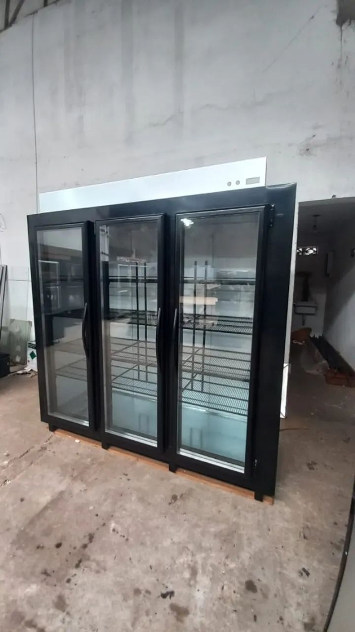 EXPOSITORA ALL BLACK 3 PORTAS VIDRO DUPLO NOVA 220V - Geladeiras e