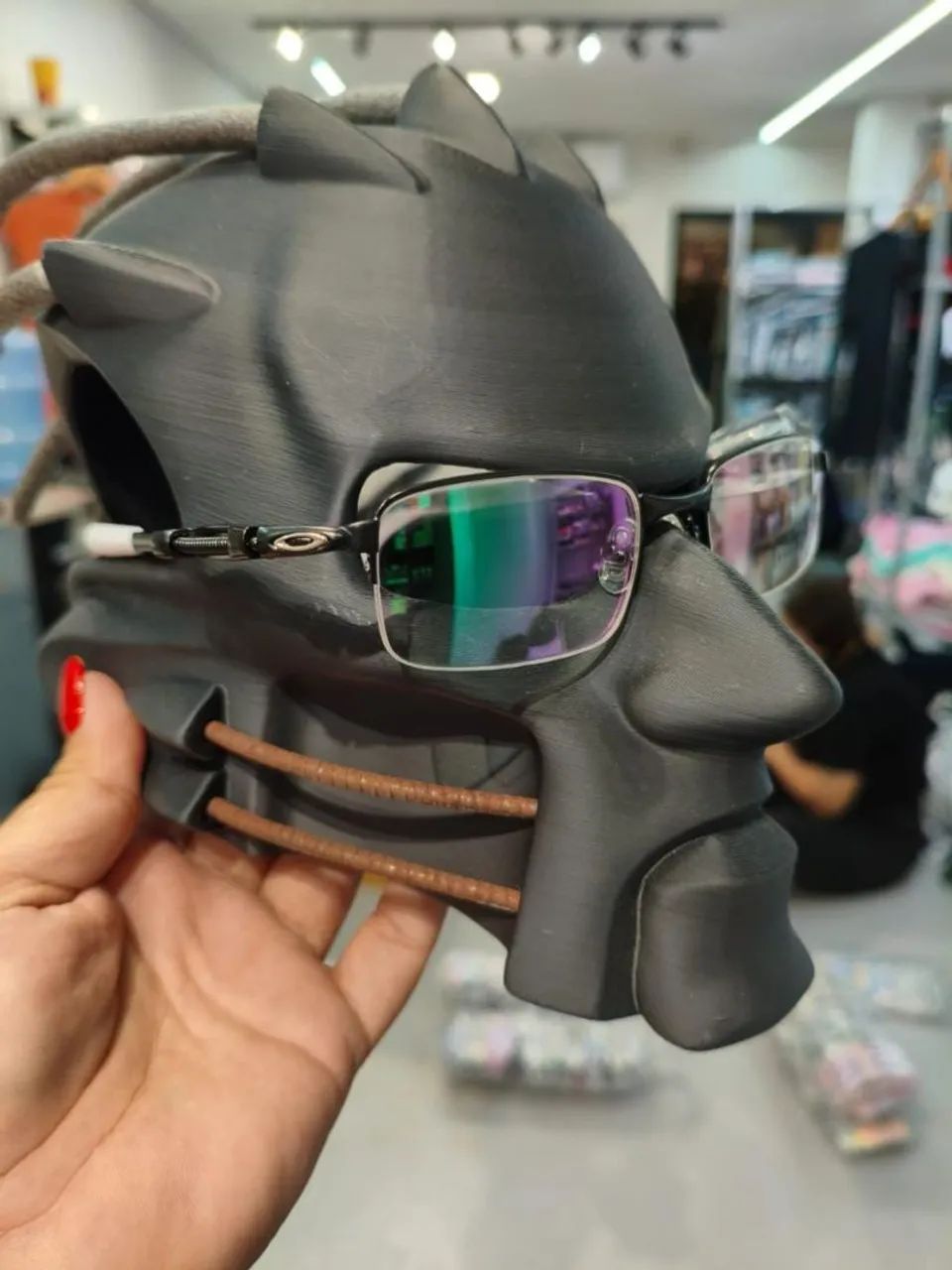 Lupas de descanso da Oakley com proteção UV nas lentes  - Foto 3