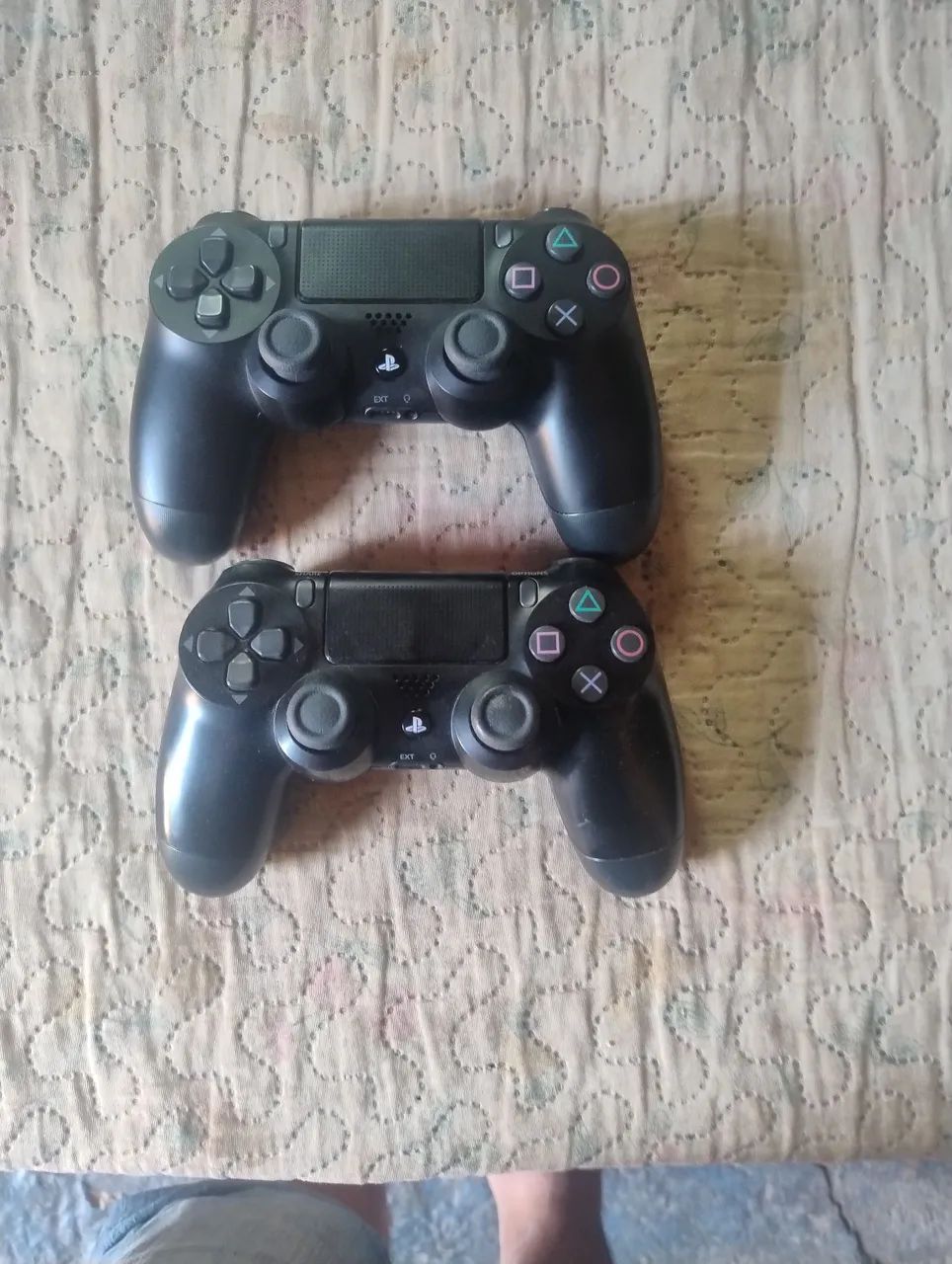 PS4 slim 1TB - Foto 4