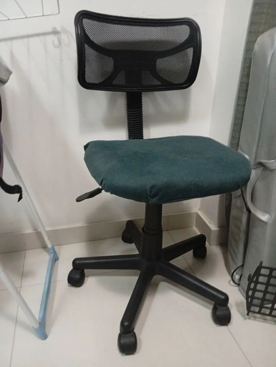 Cadeira de escritório resistente 