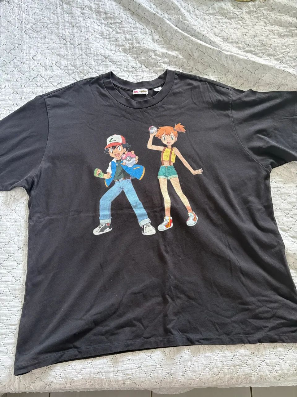 camisa levis x pokemon