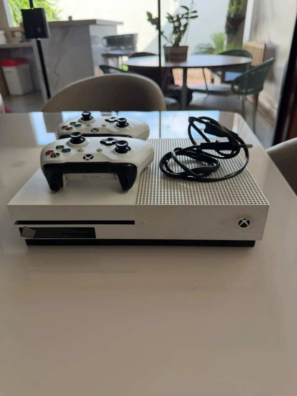 Xbox One S 1TB - Foto 4