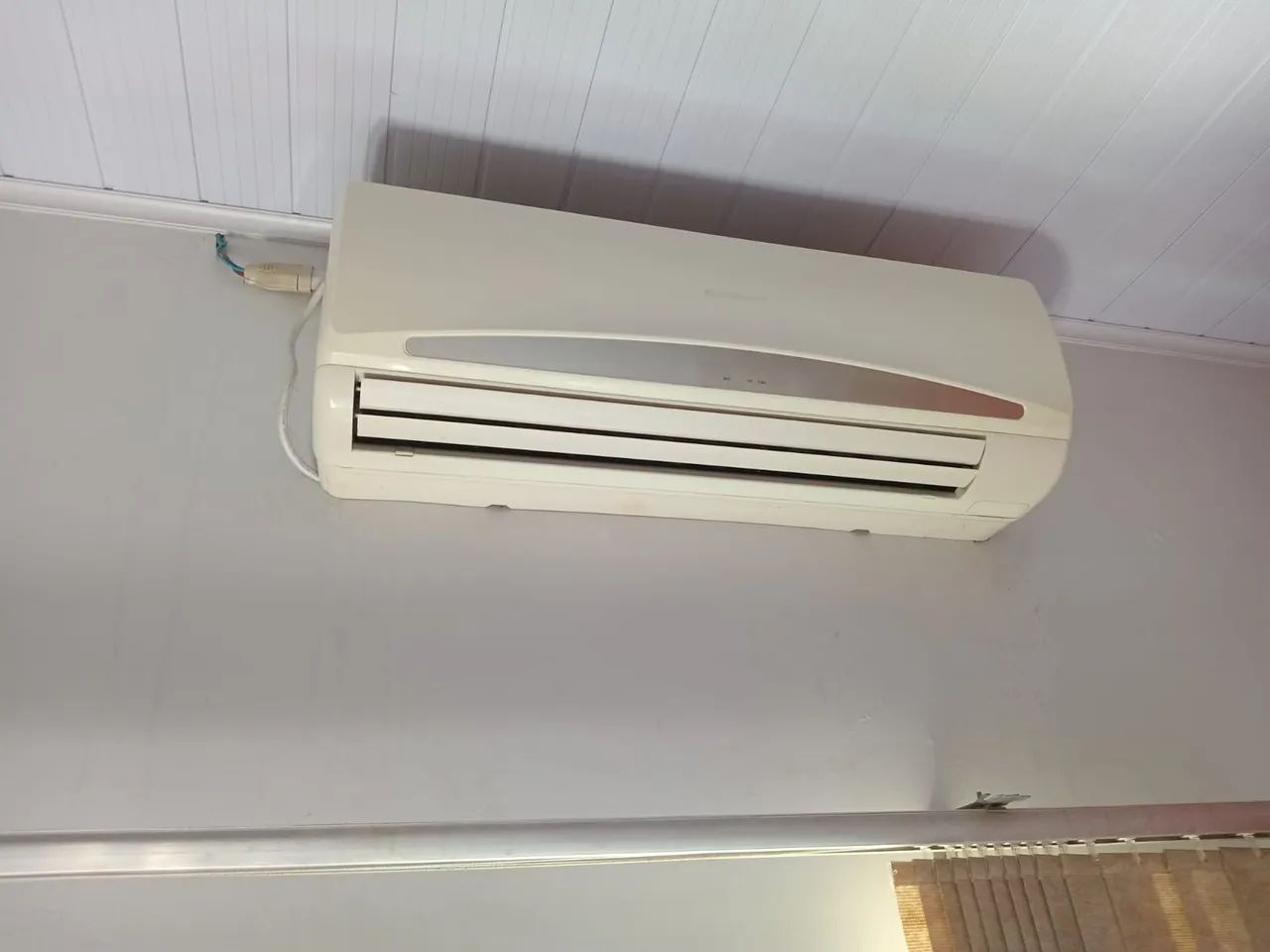 VENDO CENTRAL DE AR PARA RETIRADA DE PECA