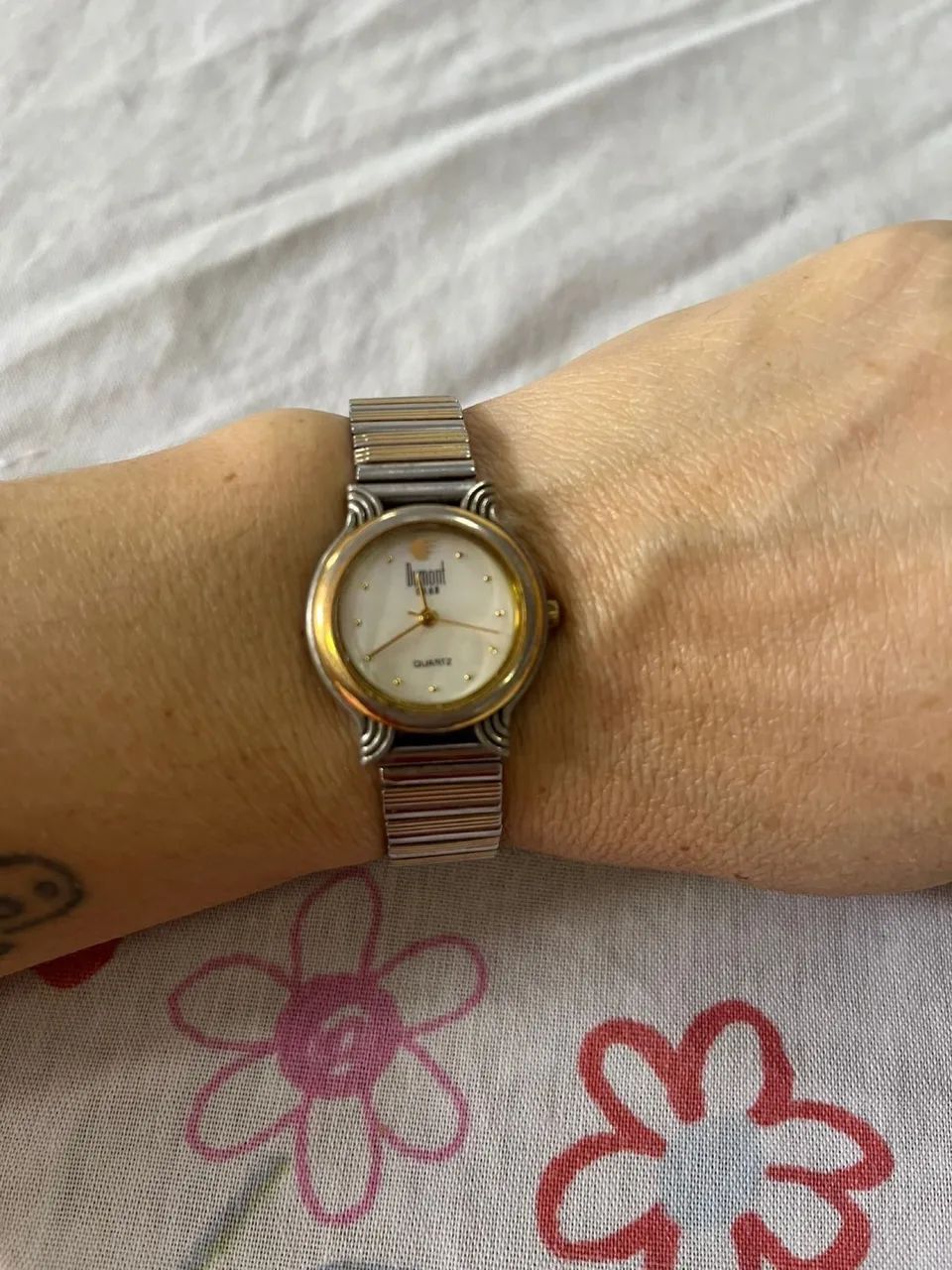 Vendo relógio feminino, marca Dumont