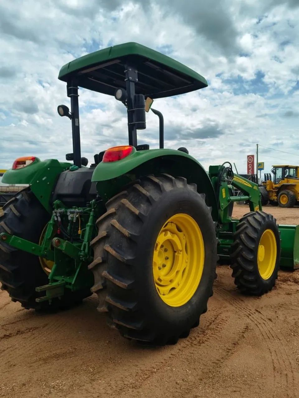 TRATOR JOHN DEERE 5080 - Foto 4