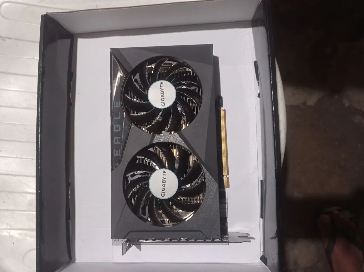 Placa de vídeo RX 6500 XT 4gb (com defeito)