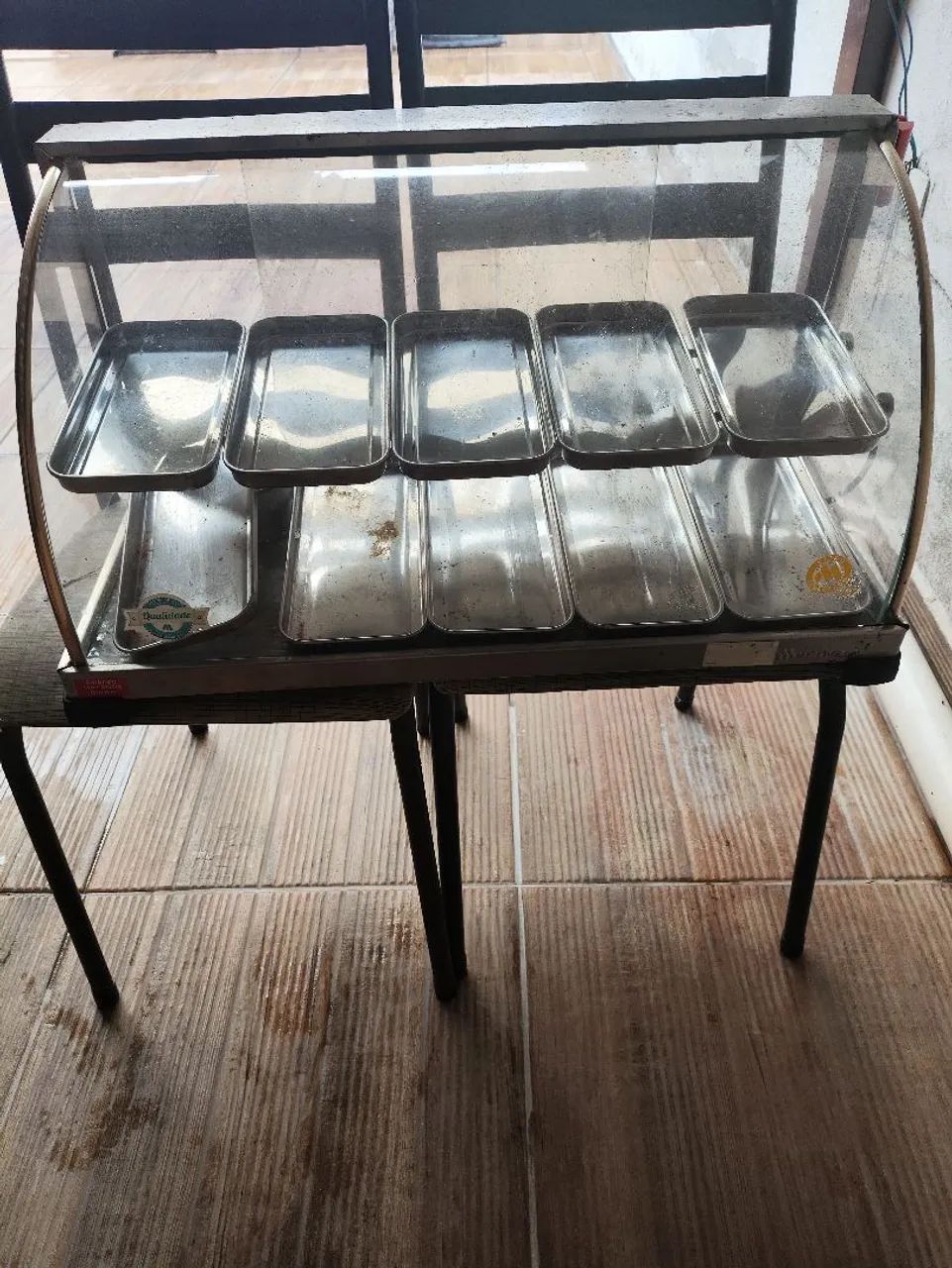 Vende-se estufa de salgados 