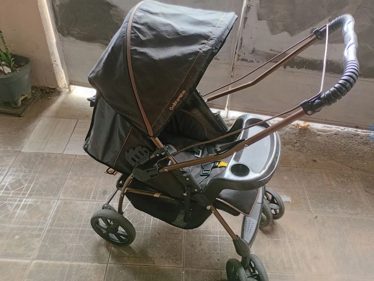 Carrinho de Bebê Galzerano reversível 