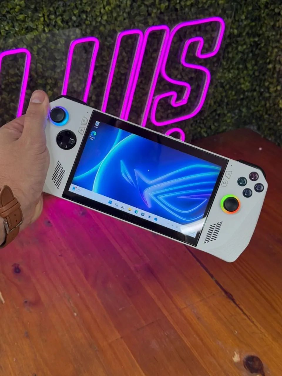 Asus ROG Ally Z1 Xtreme