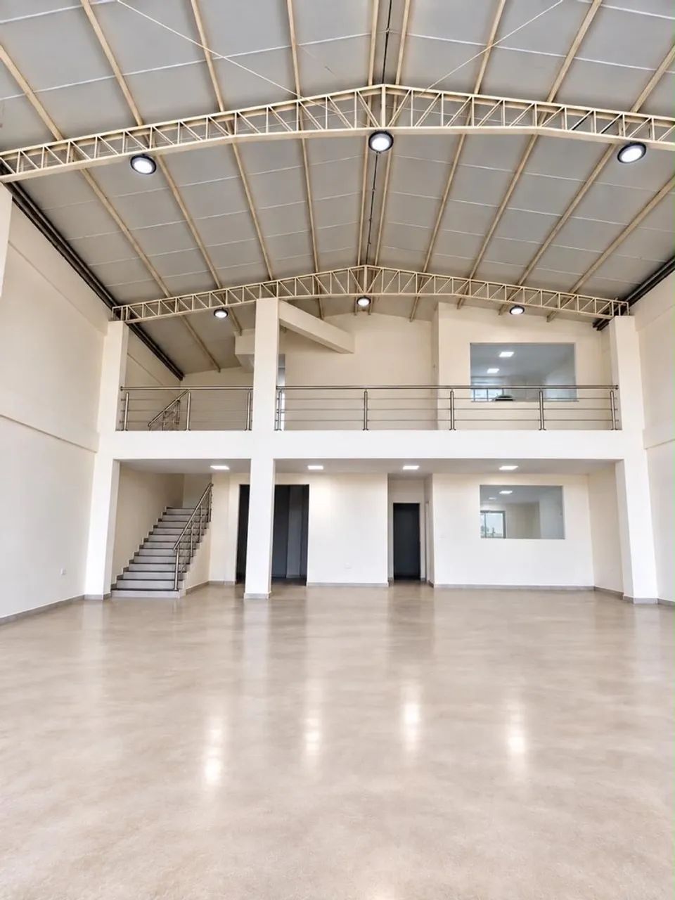 Prédio Comercial Novo (Centenario) 