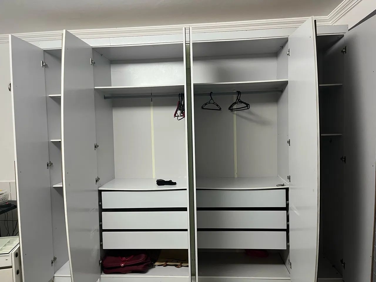 Guarda roupa com criado  - Foto 2