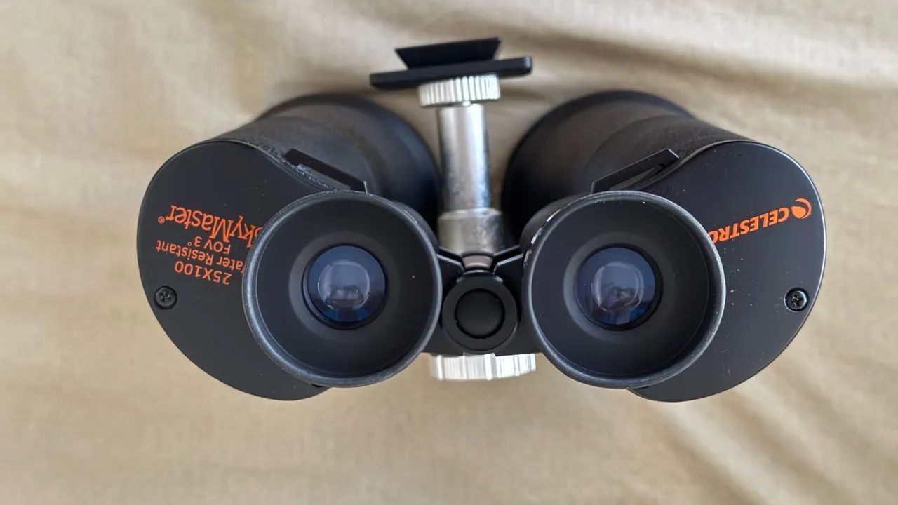 Vendo binóculo Celestron Skymaster 25x100 - Foto 4