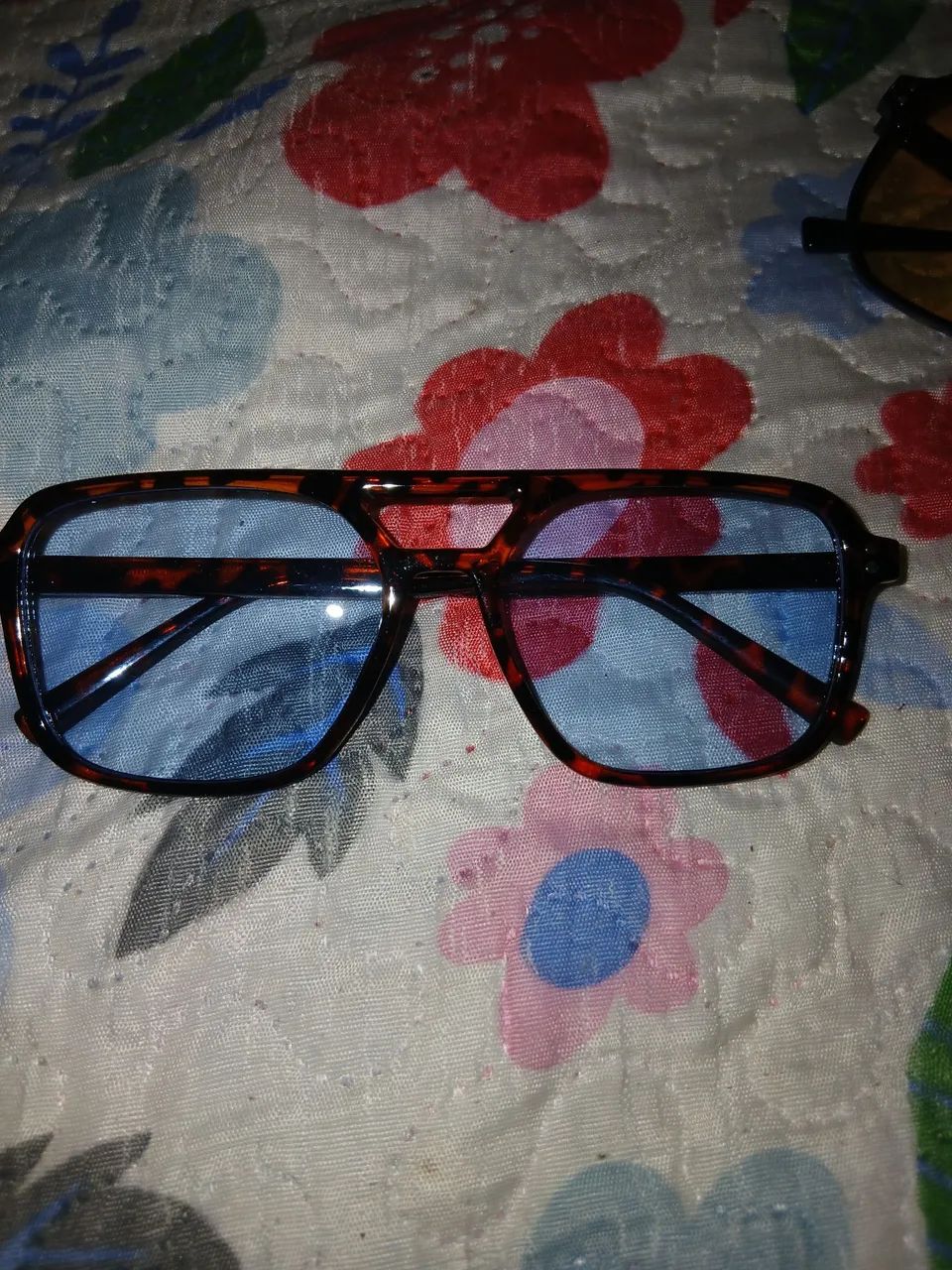 Kit oculos da moda 36 reias os dois - Foto 3