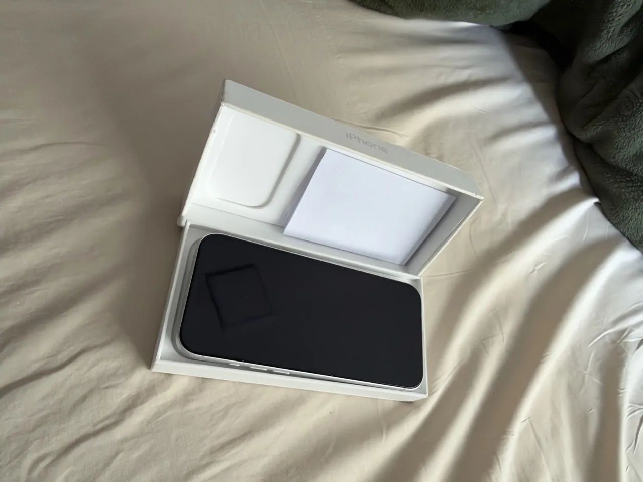 iPhone 17 Pro Max Branco - Foto 3