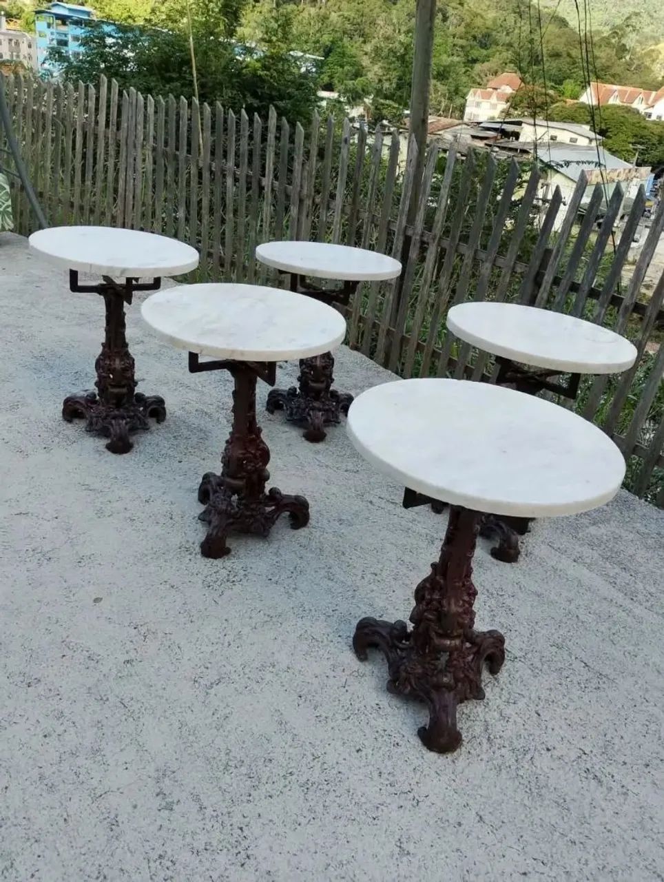 Conjunto de mesas auxiliar 