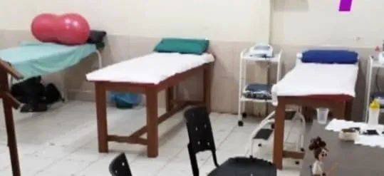 Macas e tablado de madeira