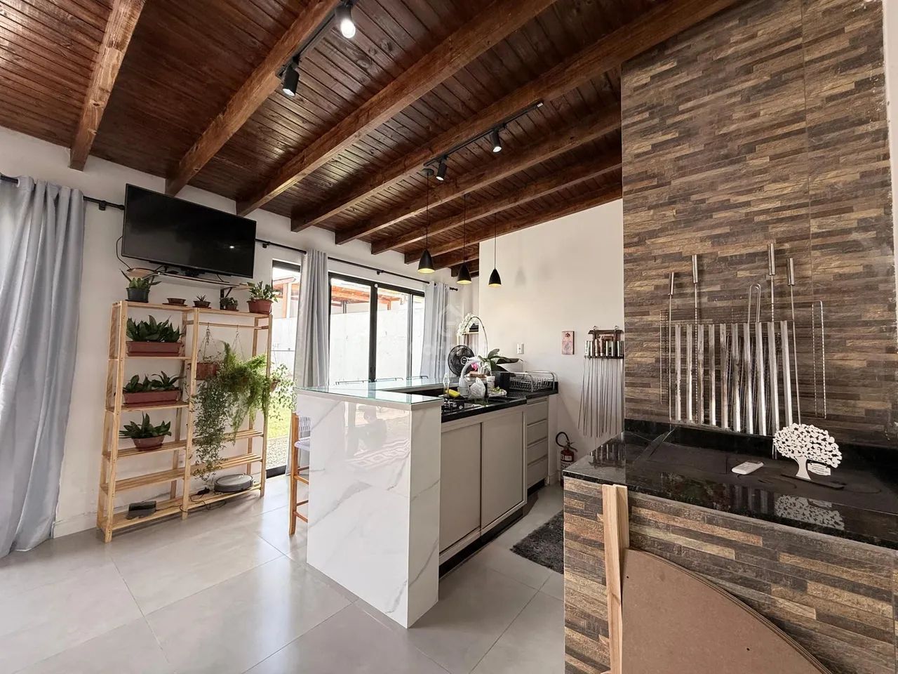 Casa semimobiliada com 4 quartos e piscina à venda no Vila Real - Foto 5