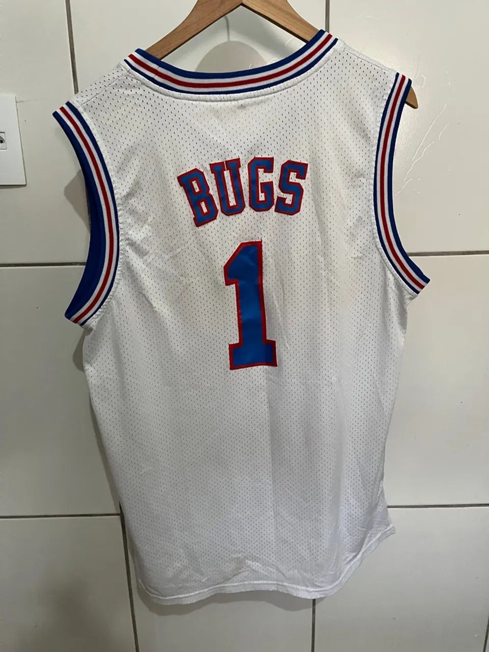 regata basquete tune squad space jam bugs branca - Foto 2