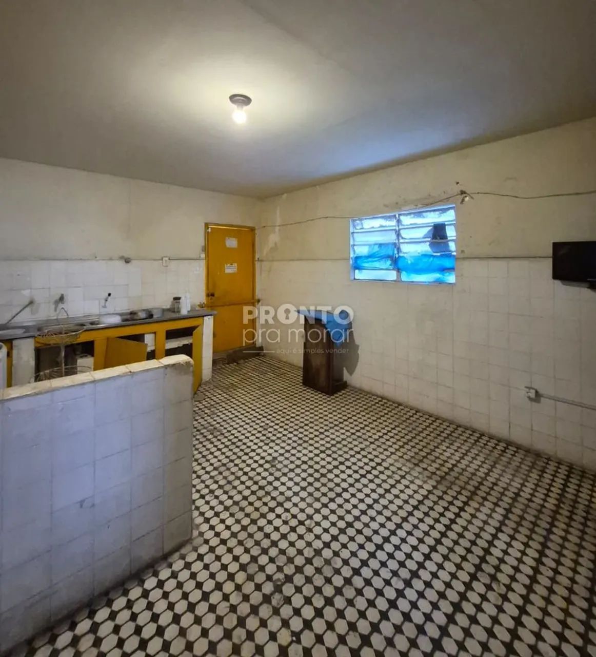 Casa com 4 quartos em Imbiribeira