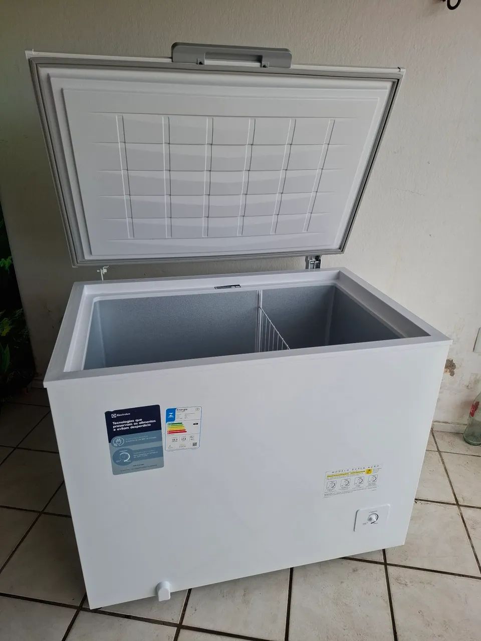 Freezer horizontal Electrolux 315 lts nova