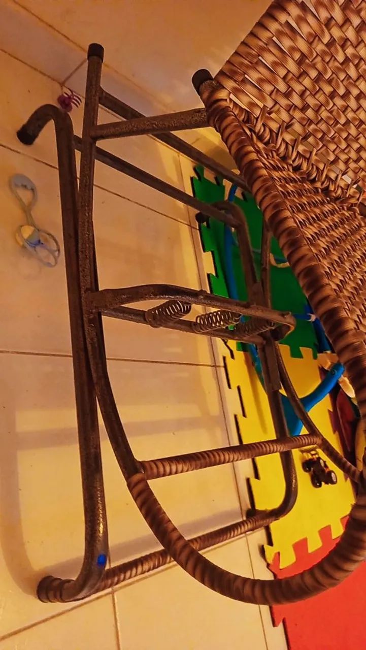 Cadeira de balanço  - Foto 3