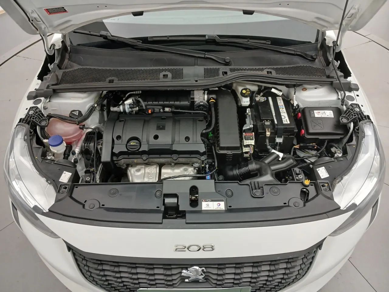 Peugeot 208 Active 1.6 Flex 16V 5p Aut., foto 10 de 18