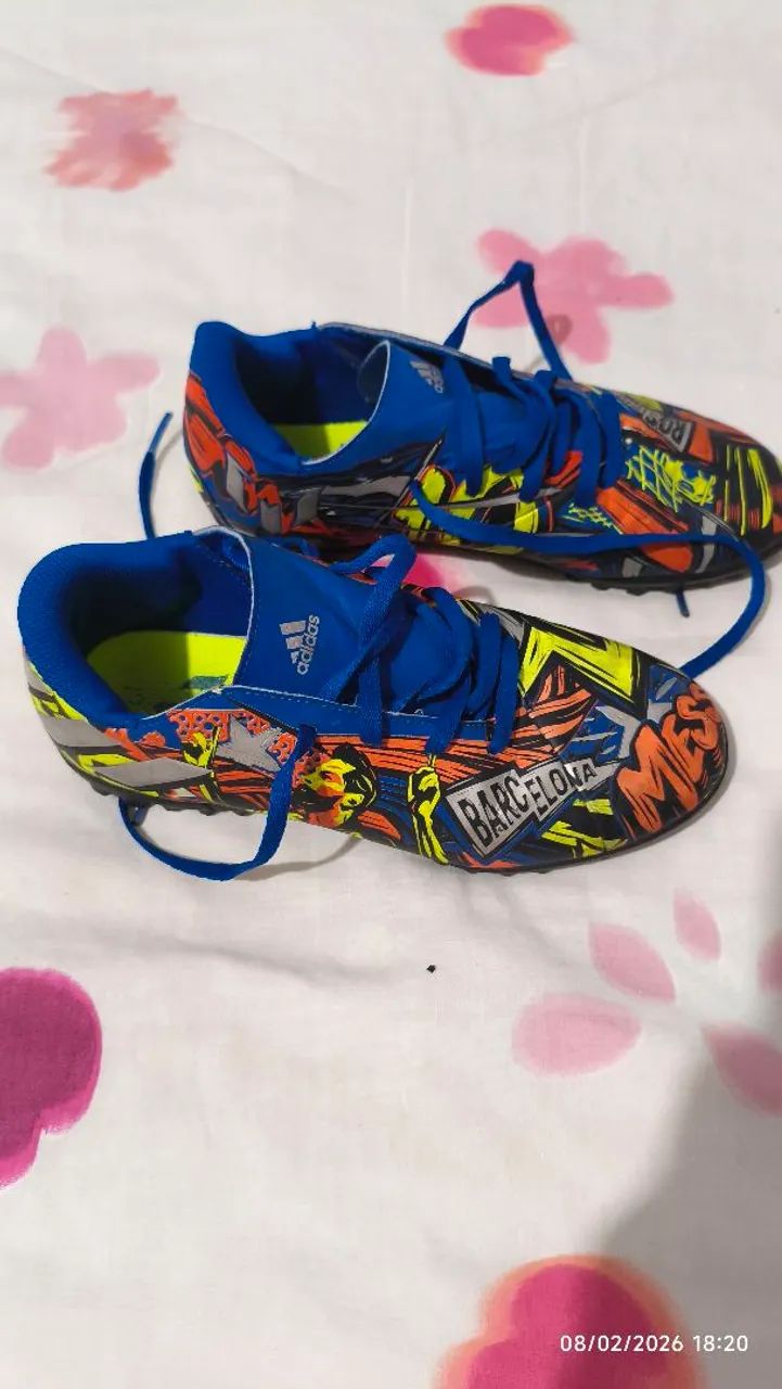Chuteira Society adidas Messi Barcelona 