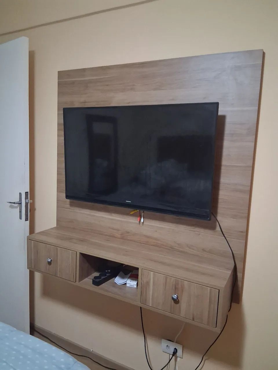 Painel de TV com gaveta  - Foto 2
