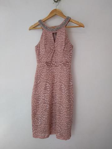 Vestido de renda de festa