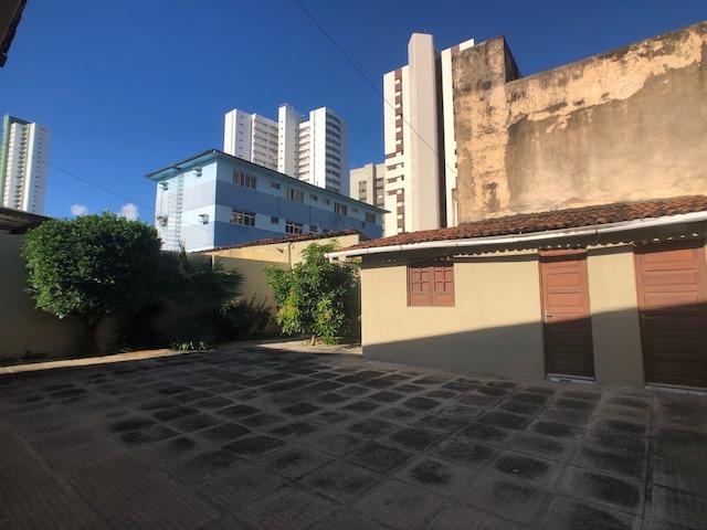 Casa em avenida ideal para comércio, terreno 12x30m, 4 quartos - Foto 2