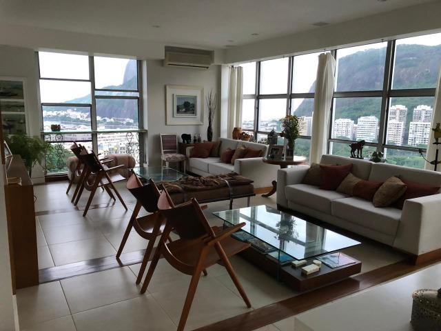 Apartamento com vista livre para Pão de Açúcar na praia de Botafogo