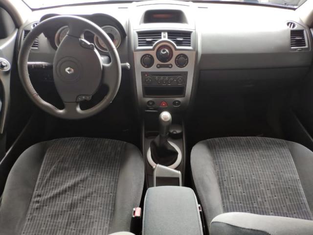 RENAULT MEGANE SEDAN DYNAMIQUE 1.6 16v(Hi-Flex) 4p - Foto 8