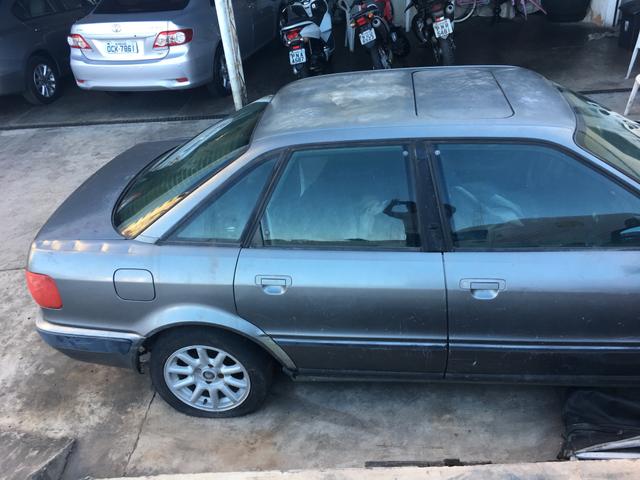 Pecas Audi A80 1995 SUCATA com motor e caixa de macha no lugar !! - Foto 9