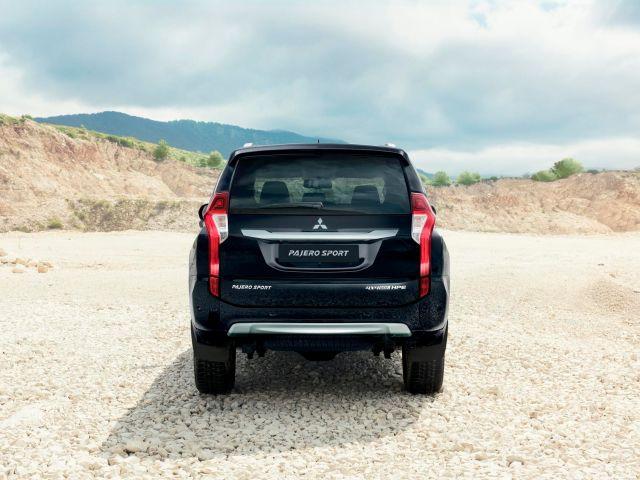Pajero Sport HPE 2.5 4x4 Diesel Aut. zero Km - Foto 8