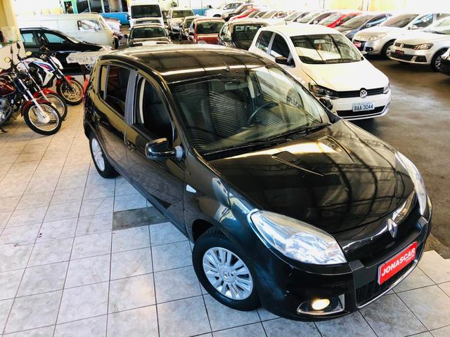 Sandero Privilege 1.6 2012 $21900 - Foto 13