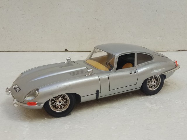 Brinquedo antigo carrinho jaguar x 12. 1/18 - Foto 4